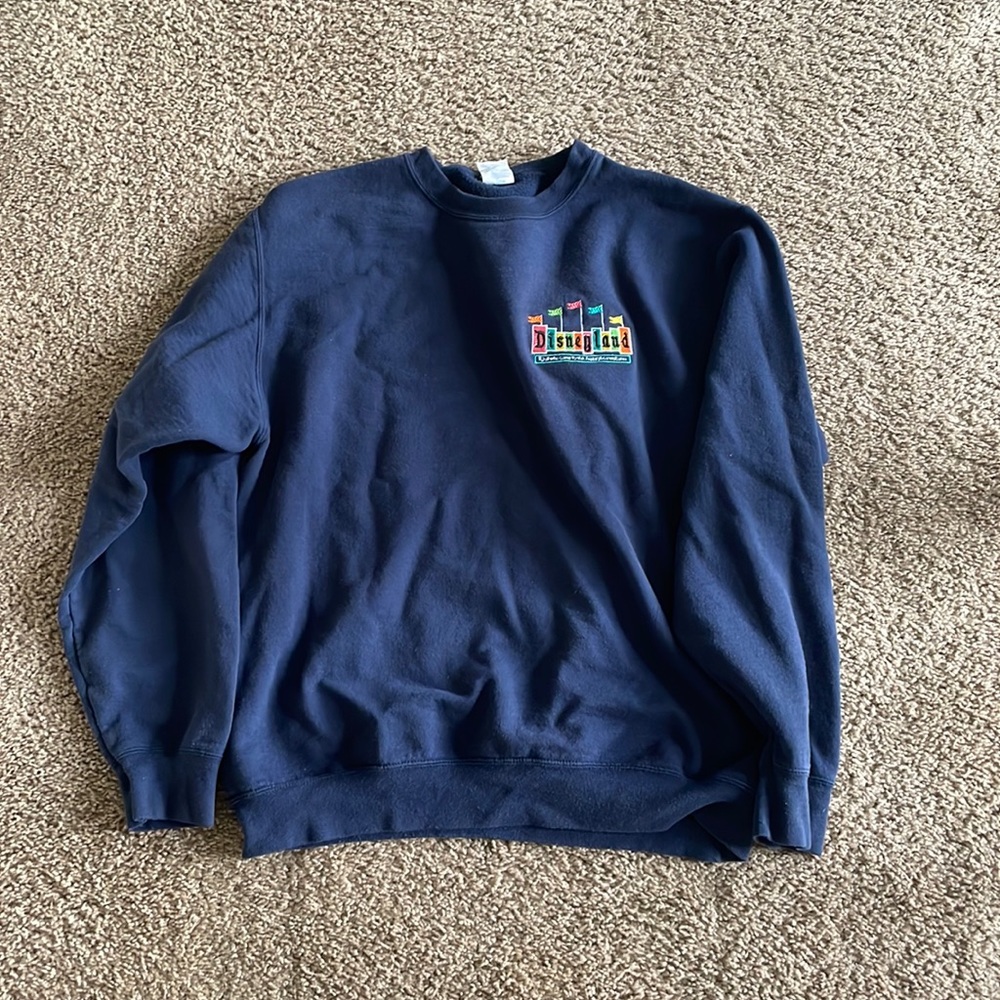 Vintage Disneyland Crewneck, size LARGE